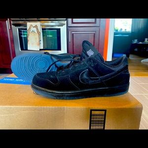 “Unbranded” Nike Dunk Low SP Undefeated 5 On It Black DO9329-001 Size 10 Used.